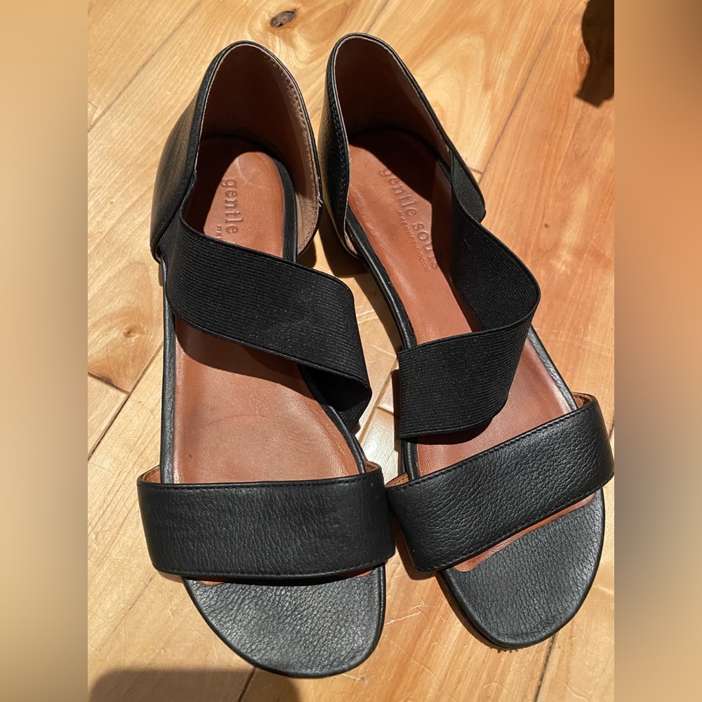 Gentle Souls size 9 leather sandals